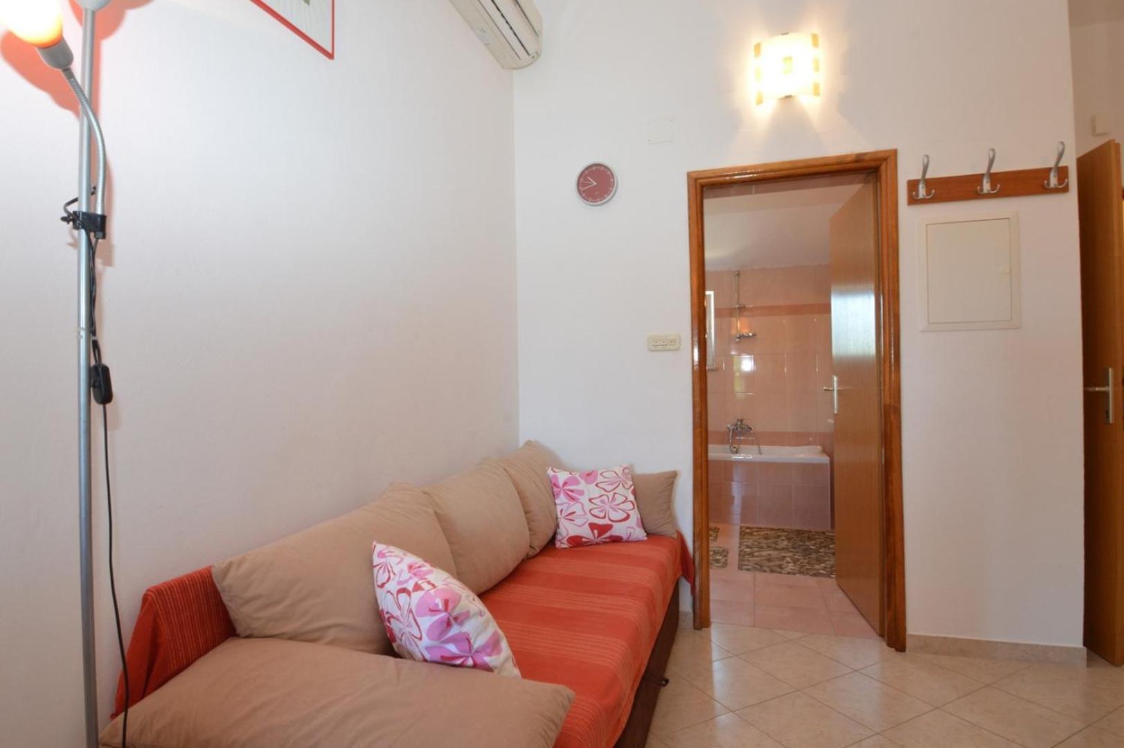 House Orhideja Hotel มาลีโลชินจ์ ภายนอก รูปภาพ