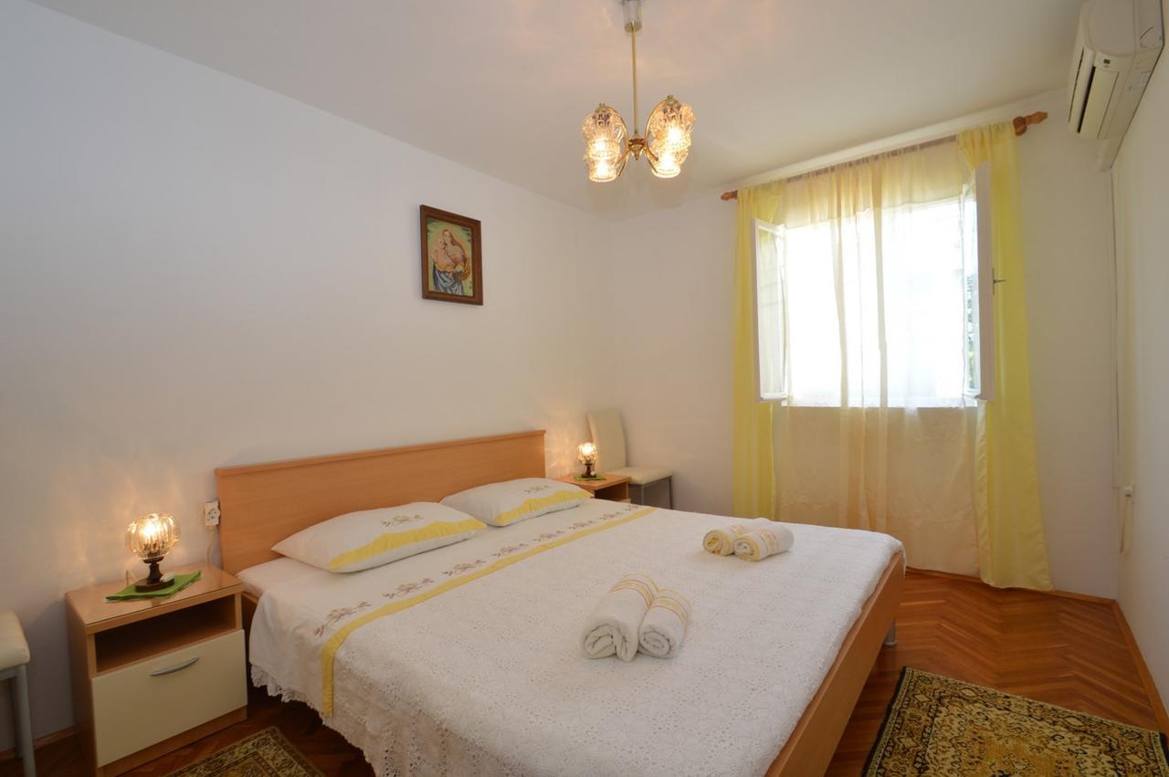 House Orhideja Hotel มาลีโลชินจ์ ภายนอก รูปภาพ